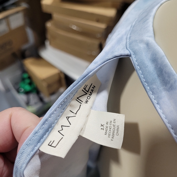 Emaline Woman Tye Dye Blouse Sz 1W - Picture 3 of 3